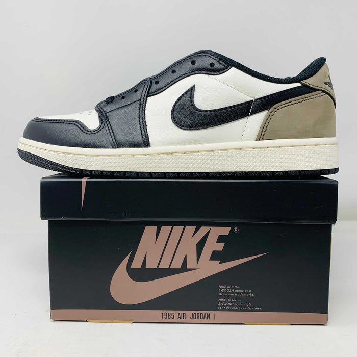 Jordan 1 Retro Low OG Mocha sneaker brand new 2024 with good box condition