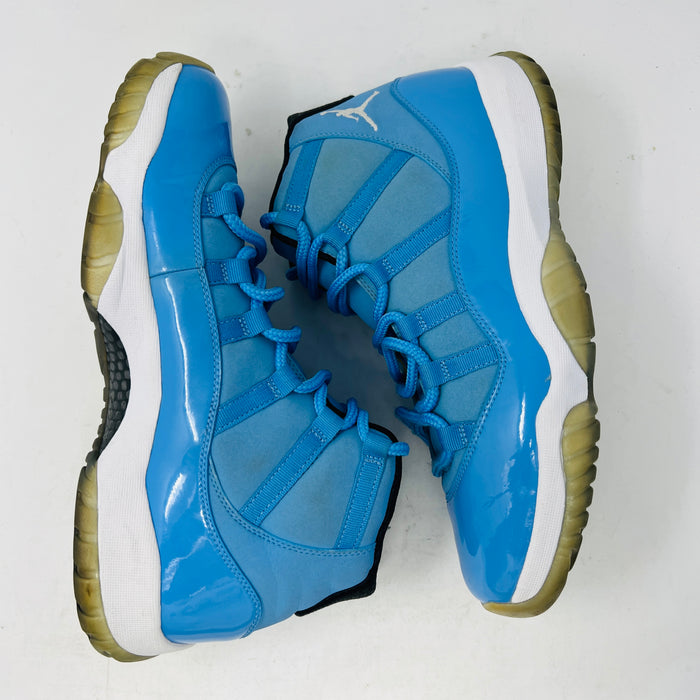 Jordan 11 Retro Pantone