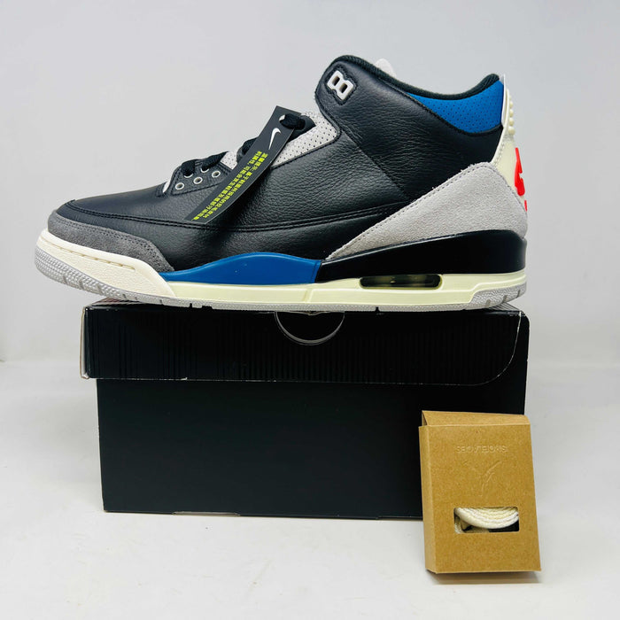 Jordan 3 Retro OG Rare Air sneaker in black, white, and blue on black box with extra laces in 2025 packaging