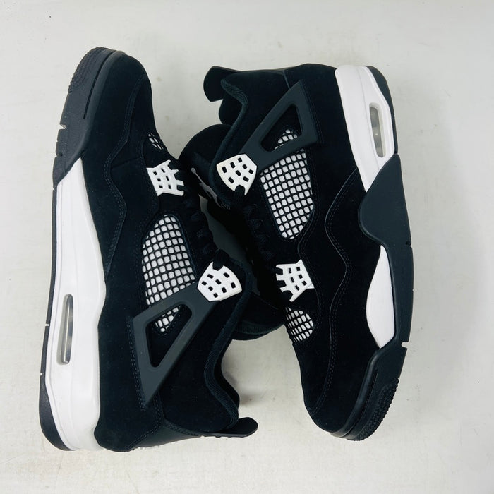 Jordan 4 Retro White Thunder