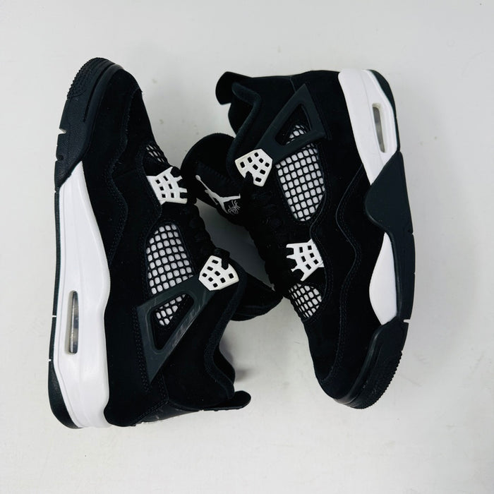 Jordan 4 Retro White Thunder