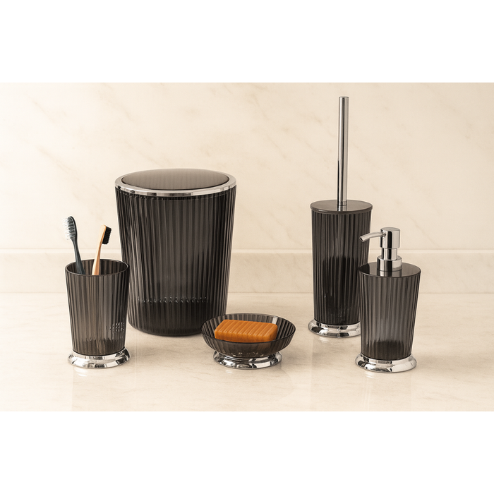 Primanova bathroom set Plastic close-up detail
