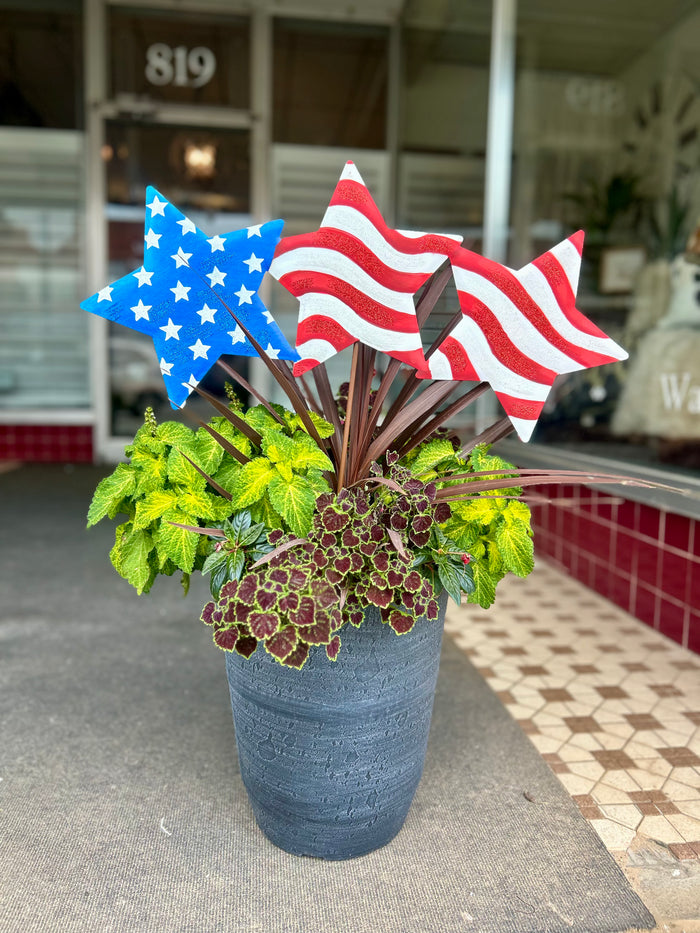 Americana: 3 Stars Red, White, Blue Metal Stake with Easel