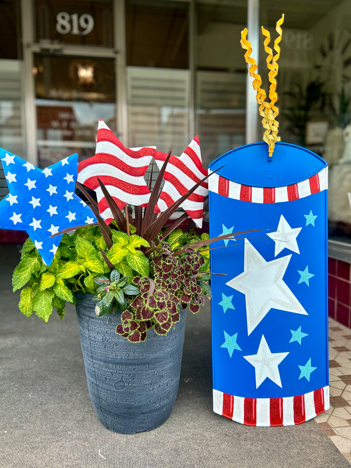 Americana: 3 Stars Red, White, Blue Metal Stake with Easel
