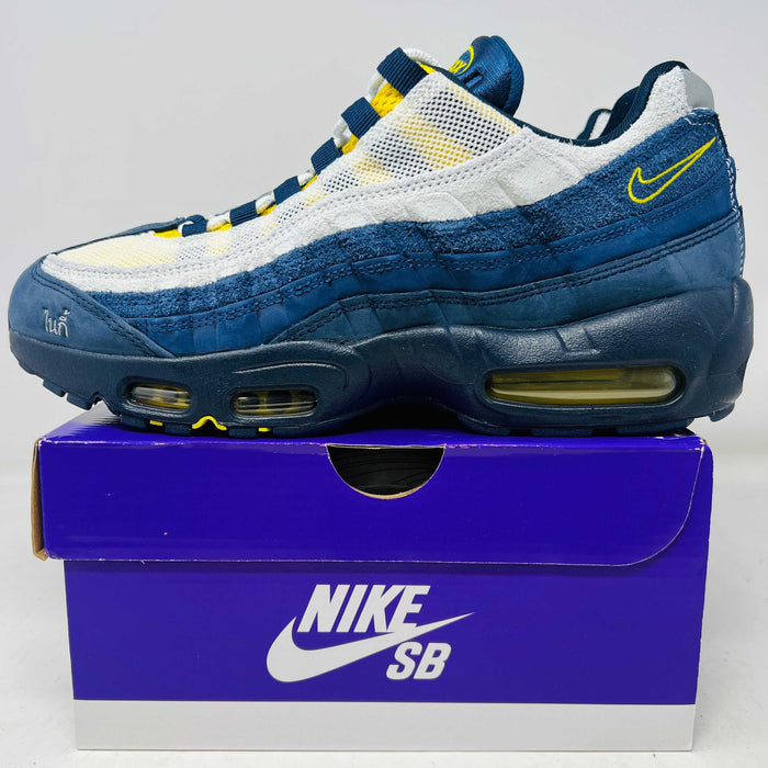 Nike Air Max 95 SB Eric Koston Obsidian Speed Yellow sneakers on purple Nike SB box with extra laces 2025 model