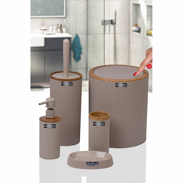 Beige Ribbed Bathroom Set, 18.5 cm Soap Dish & 7.5 L Bin