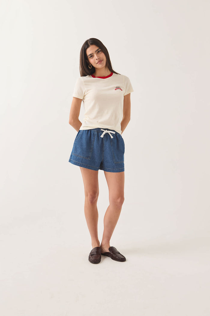 Women's Everyday Women's Short in the color Medium Chambray - Women's Front Fit Image