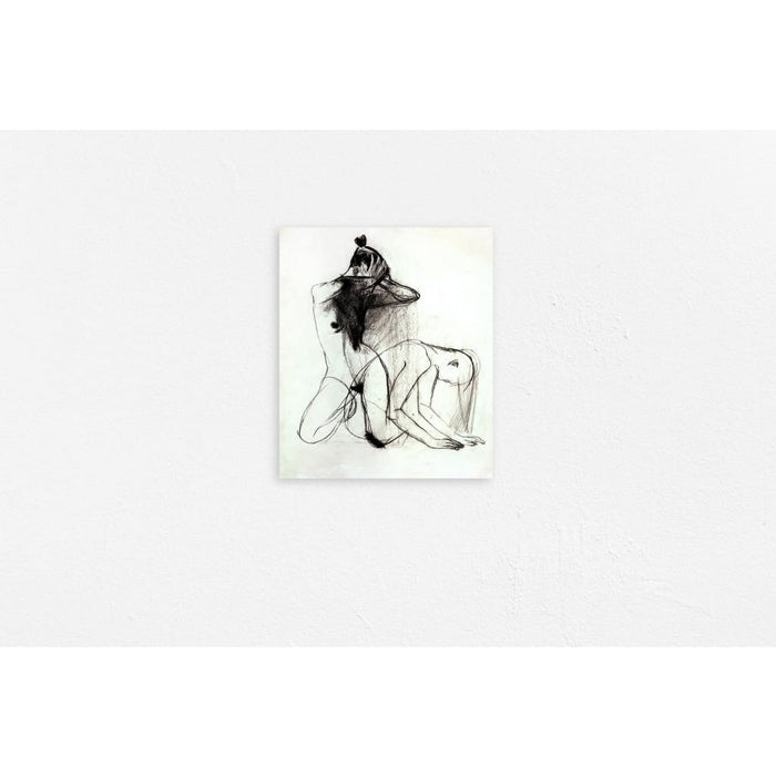 Girl in motion - The Curators