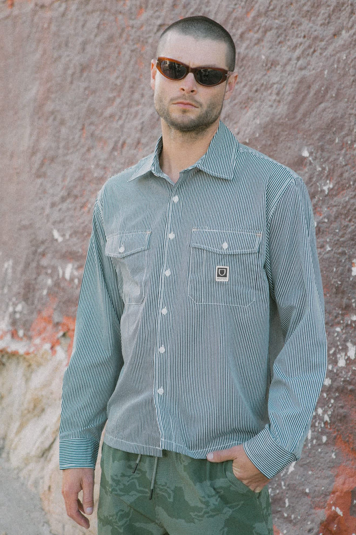 Men's Journey Lightweight Long Sleeve Shirt in the color Navy/White Stripe - Men's Lifestyle image