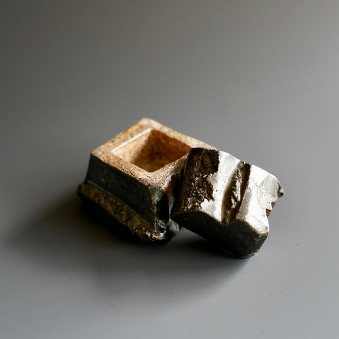 Kougou/ Tiny Box