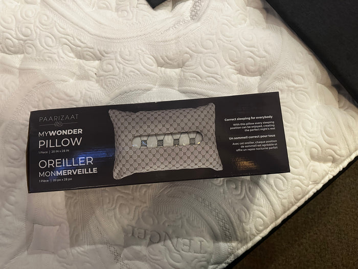Paarizaat MyWonder Pillow Packaging on Display - Mattress Miracle Brantford