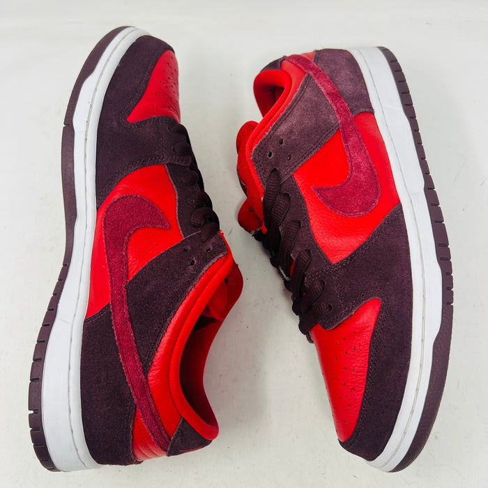 Nike SB Dunk Low Cherry