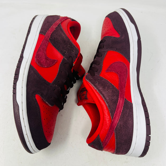 Nike SB Dunk Low Cherry