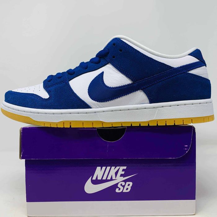 Nike SB Dunk Low Dodgers 2022 brand new sneakers with extra red and white laces and good box condition