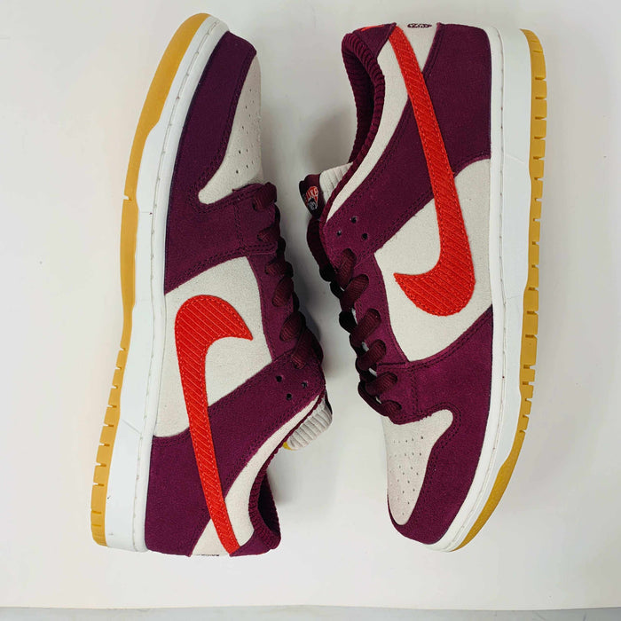Nike SB Dunk Low Skate Like a Girl sneakers, brand new, 2022 release.