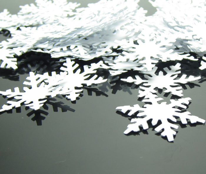 Alpine snowflake paper punches or confetti