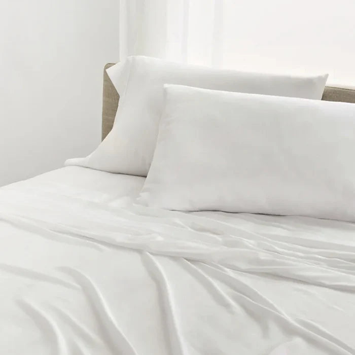 UltraLux Soft Cotton Sheet Set in white - Premium 600TC bedding
