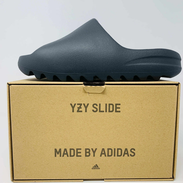 Brand new 2022 Yeezy Slide Onyx with good box condition, no accessories, 100% authentic